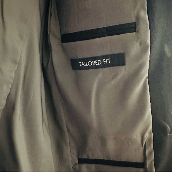 Jos A Bank Tailored Fit Travelers 100% Wool Dark Grey Blazer Sport Jacket 38L - Picture 7 of 10